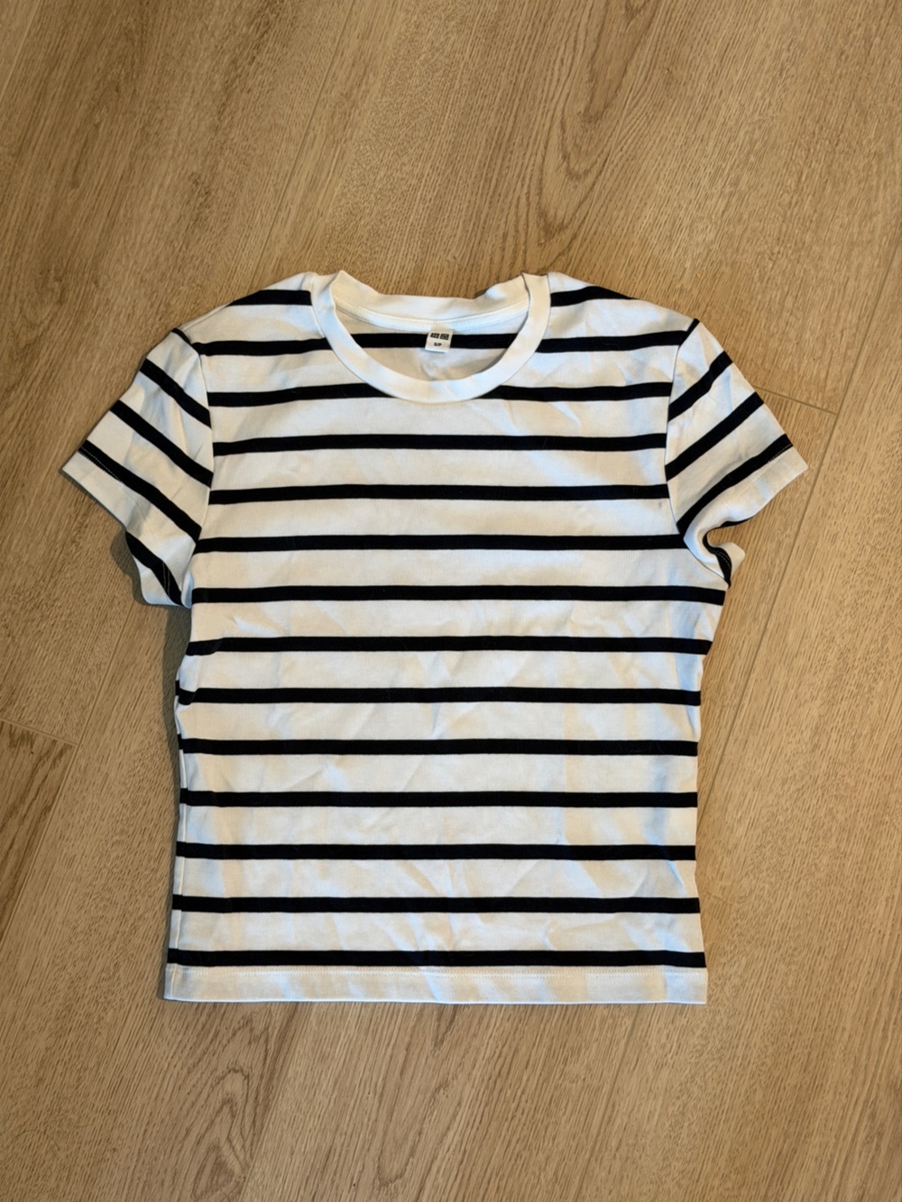 NWOT UNIQLO Women’s Black & White Striped Baby Tee